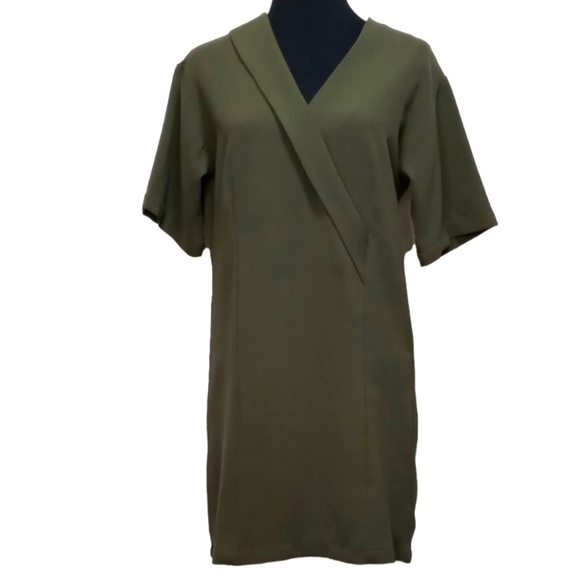 Bobeau Army Green Faux Wrap Shift Dress - Picture 2 of 2